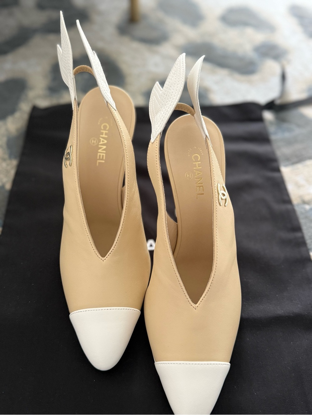 CHANEL Beige and White Wingback Slingback Pumps - Picture 8 of 9